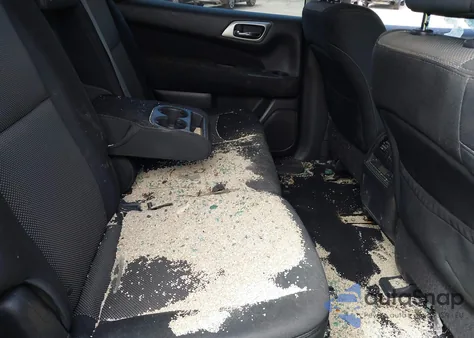 2017 Nissan Pathfinder S из США, поврежденный, VIN 5N1DR2MM7HC669503